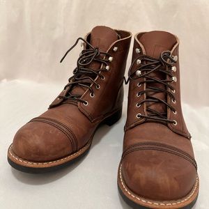 Women’s size 7 wide (D) Red Wing Iron Ranger leather boots
